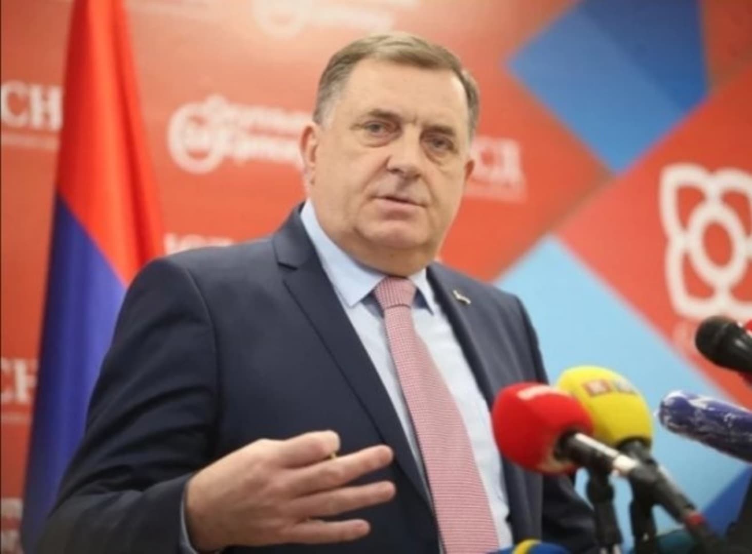 Je  li Dodik podvio rep? - slika 1