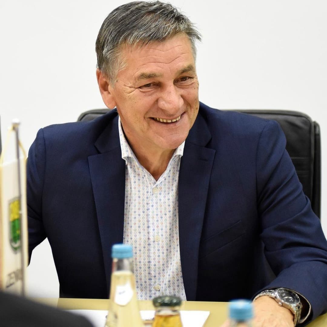 Sud ukinuo mjere zabrane za Kasumovića - slika 1