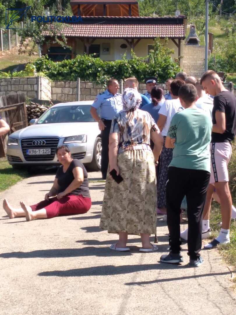 Horor u Jusićima – Vlado Ristanović optužen za zločine u Jusićima jutros ušao u selo - slika 2