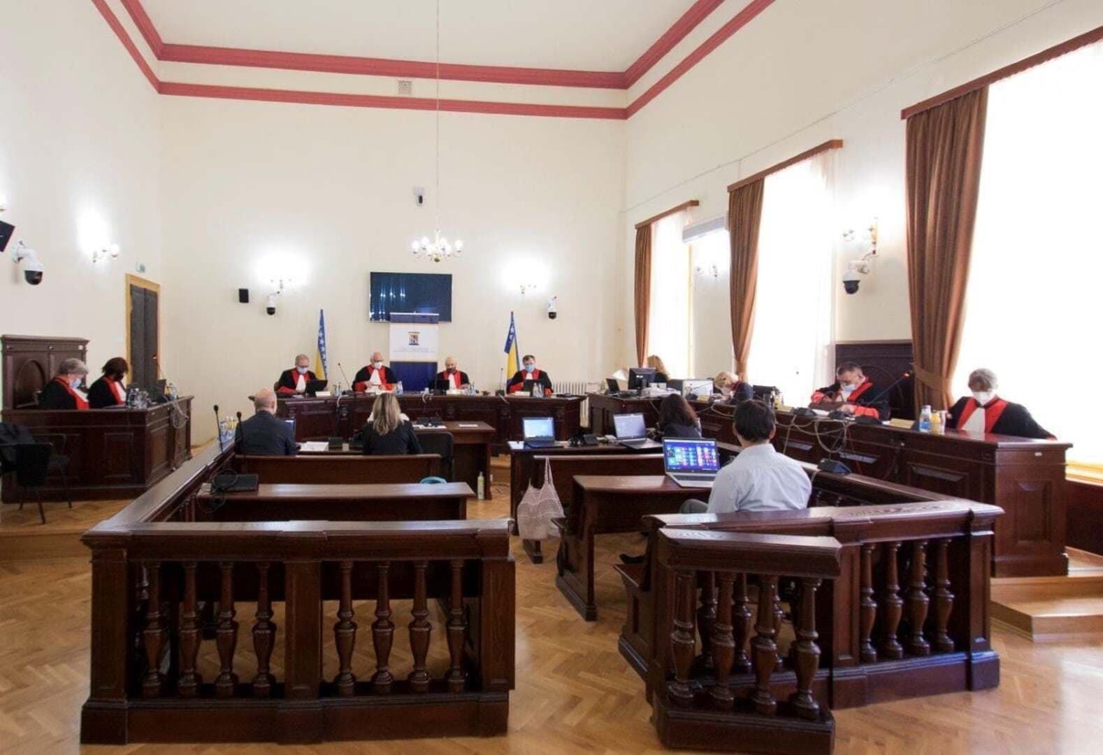 Ustavni sud BiH može oboriti Schmidtovu odluku! - slika 1