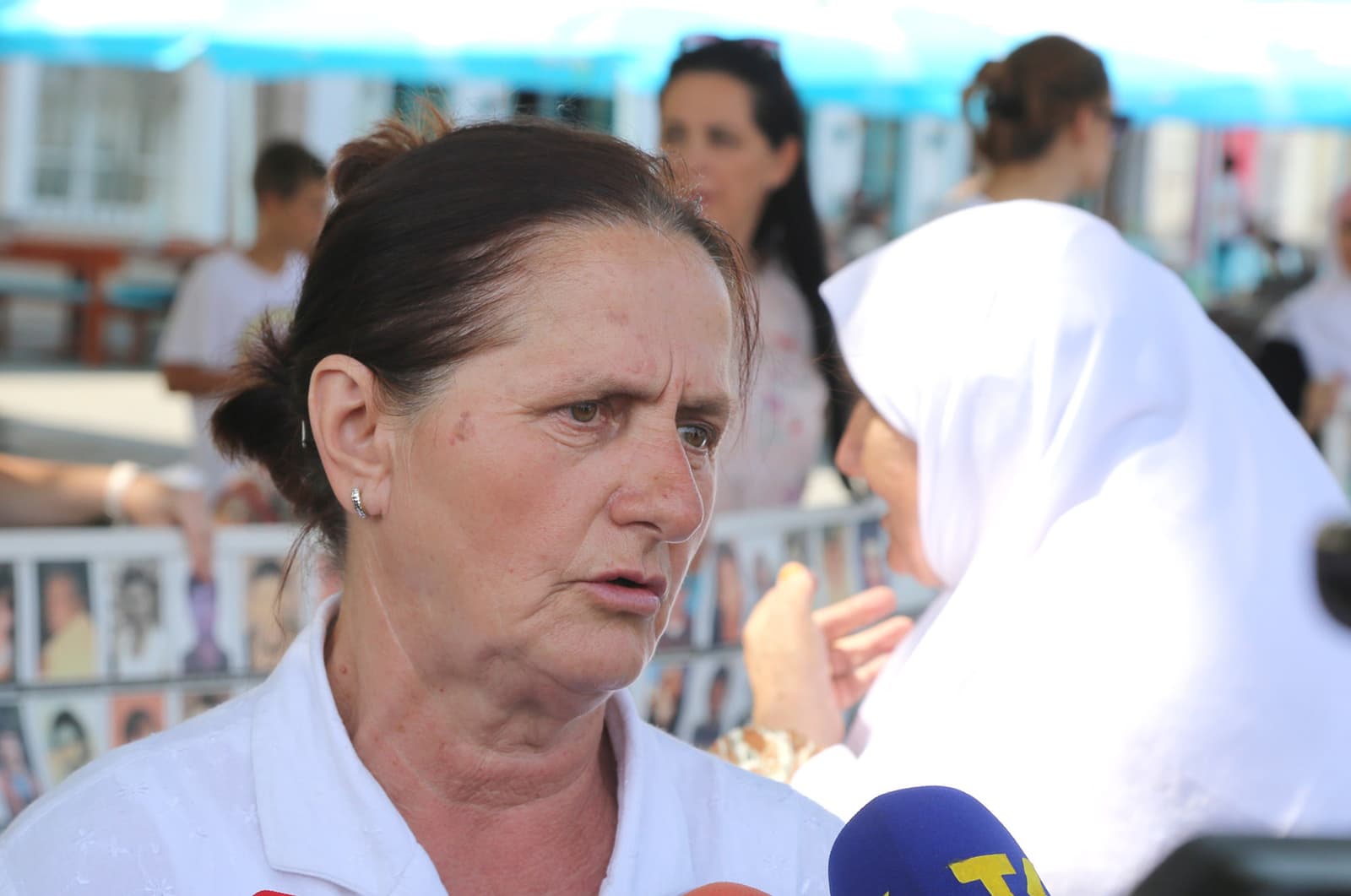 Nura Begović:  Nije prvi put da Schmidt vrijeđa žrtve genocida. Pitam šta mu je namjera - slika 1