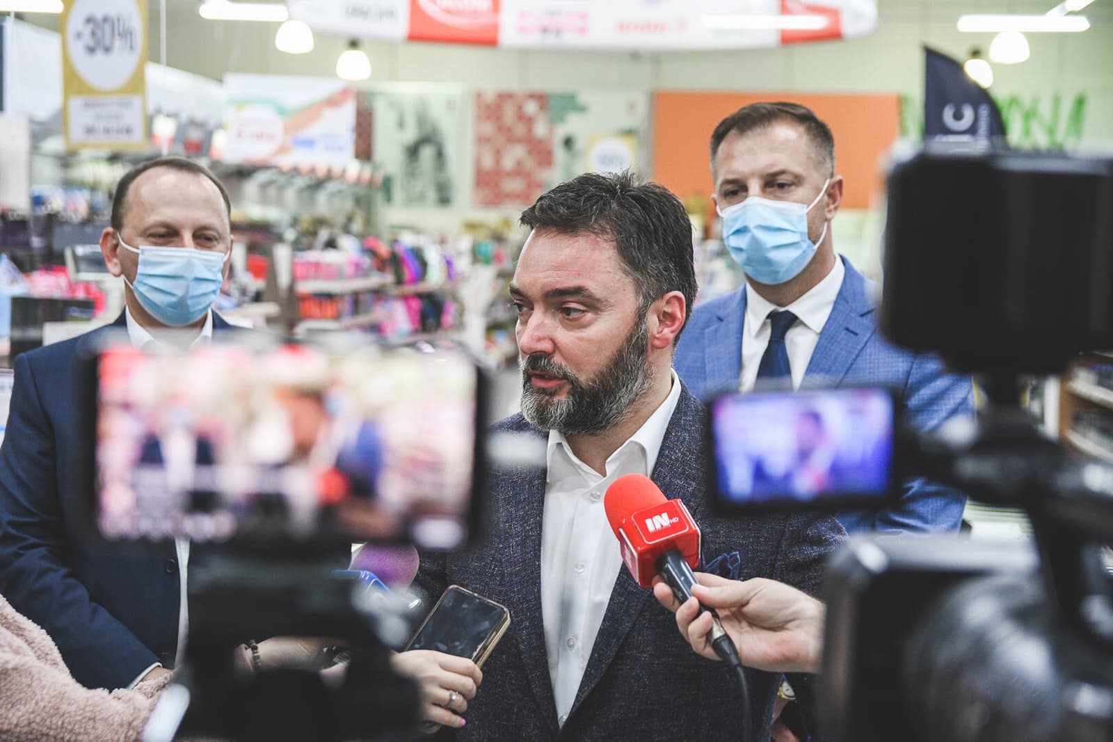 Košarac neće u Neum. Ali pare ne odbija - slika 1