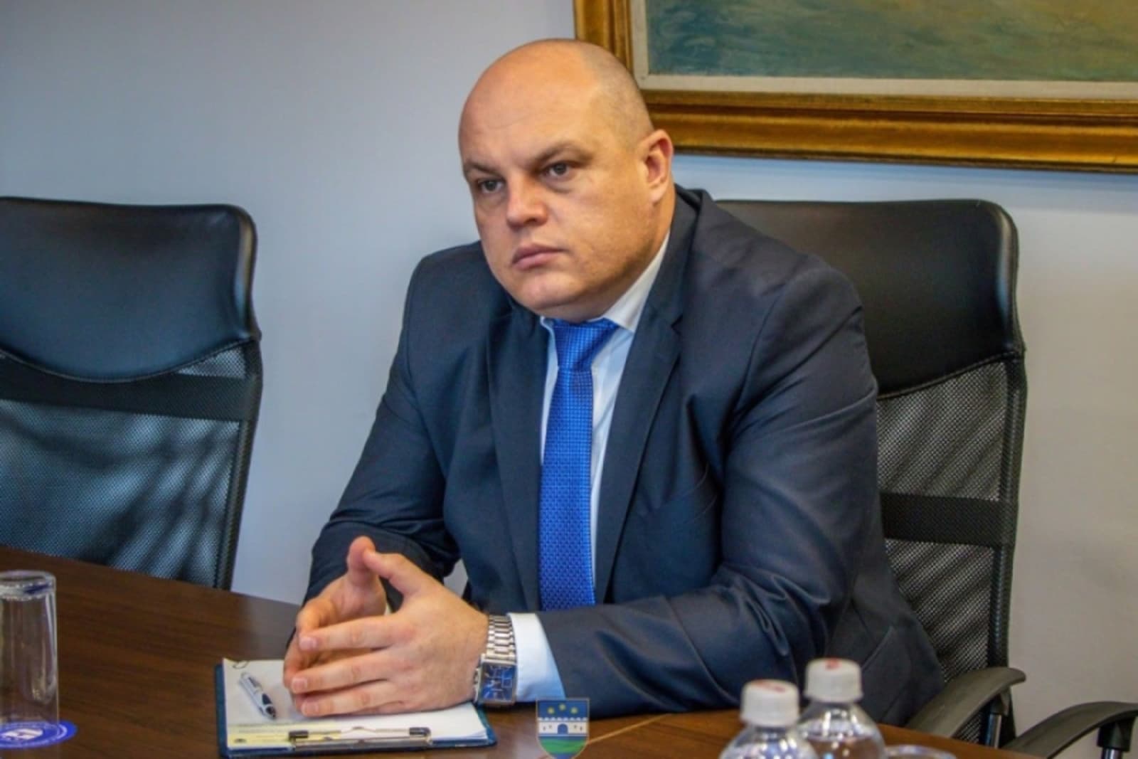 NES tvrdi da se velika količina oružja izvlači iz bihaćke kasarne i da se izvozi u Hrvatsku - slika 1