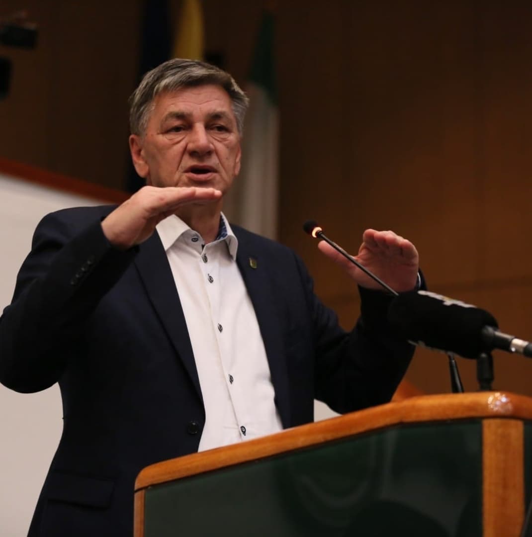 Kasumović: Zašto Trojka finansira Dodika? Je li to cijena vlasti? - slika 1