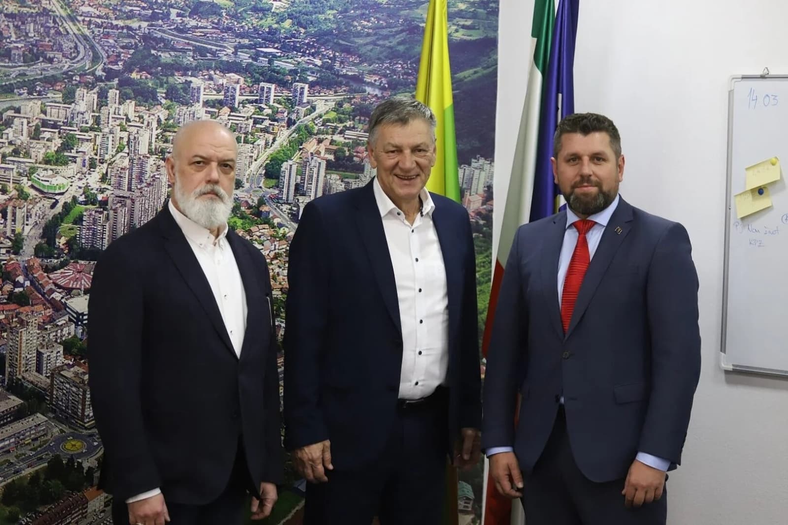 Kasumović najavljuje stratešku i veliku pomoć povratnicima u Rs - slika 1