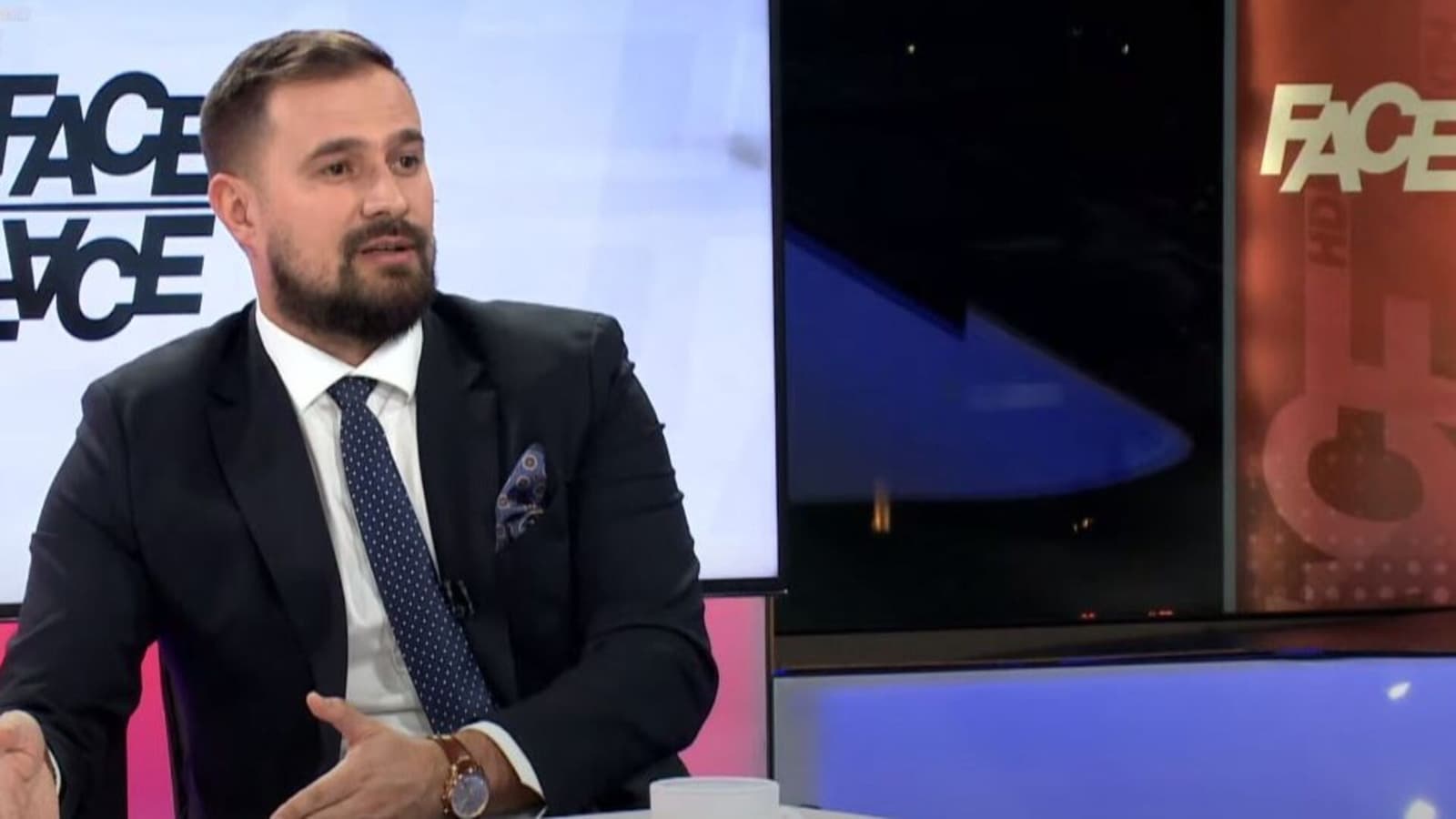 “Fikret apsolutno čiste savjesti ode u zatvor, a 2 miliona robova ostaje ‘na slobodi’" - slika 1