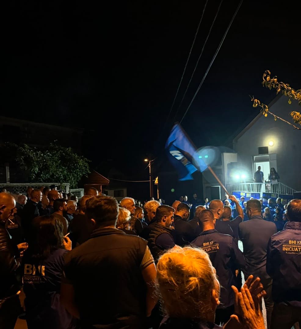 Bakljada i vatromet za kandidate BHI KF u Zenici - slika 1