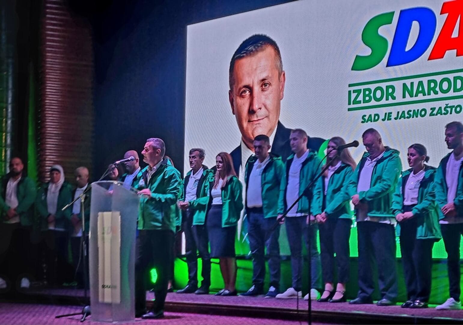 Izetbegović: Dok se drugi naoružavaju, SNSD i HDZ s Trojkom nam vežu ruke - slika 7