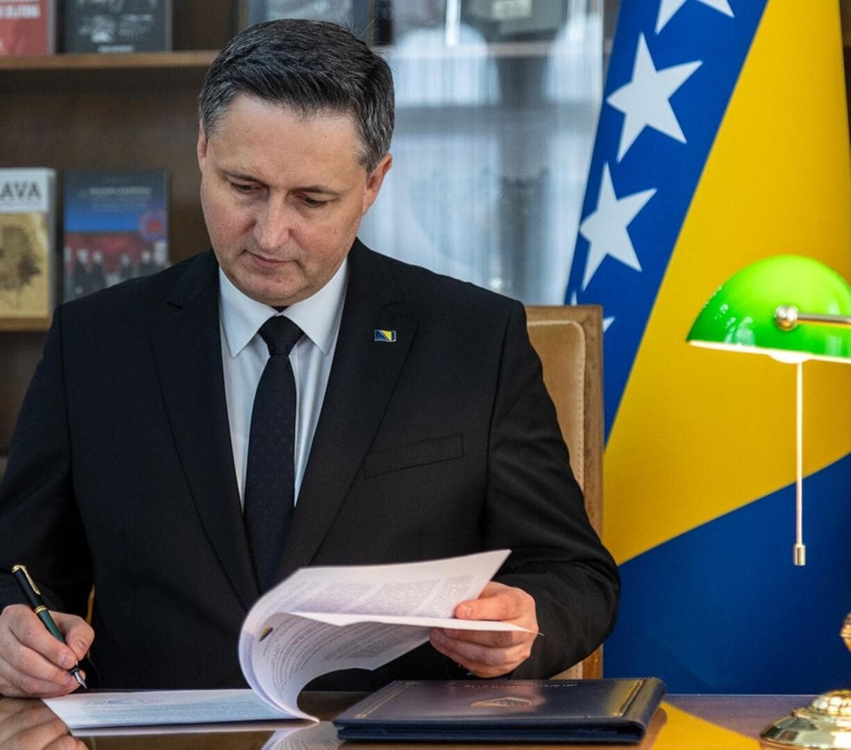 "Ubi" nas Denis B.! - slika 1