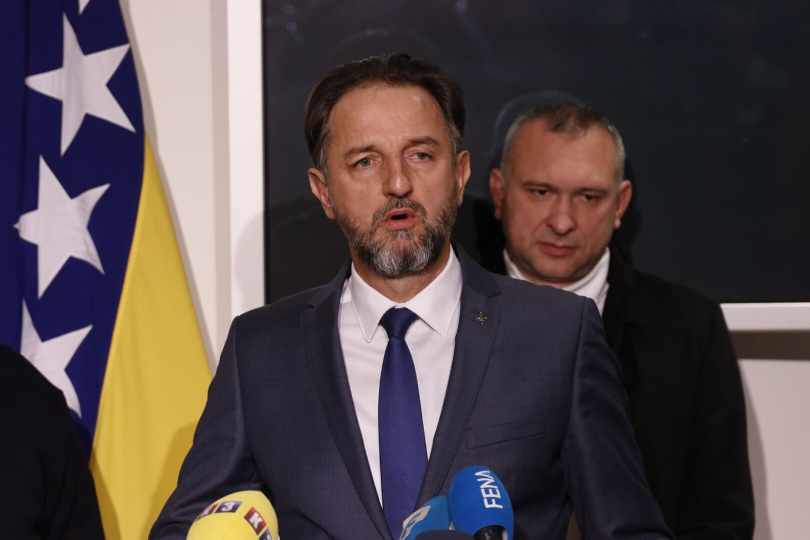 Mahmutović: Nisam Dodik da se krijem. Branit ću opet BiH! - slika 1