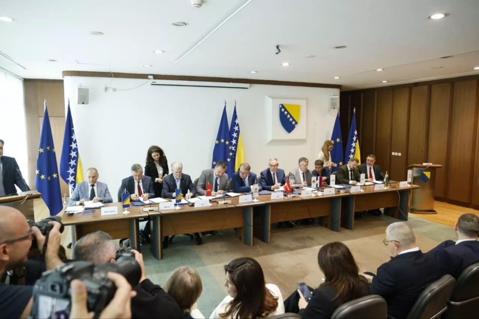 Dvije trojke pod HDZ-om: Platforma za mir ili kapitulacija pred Čovićem - slika 1