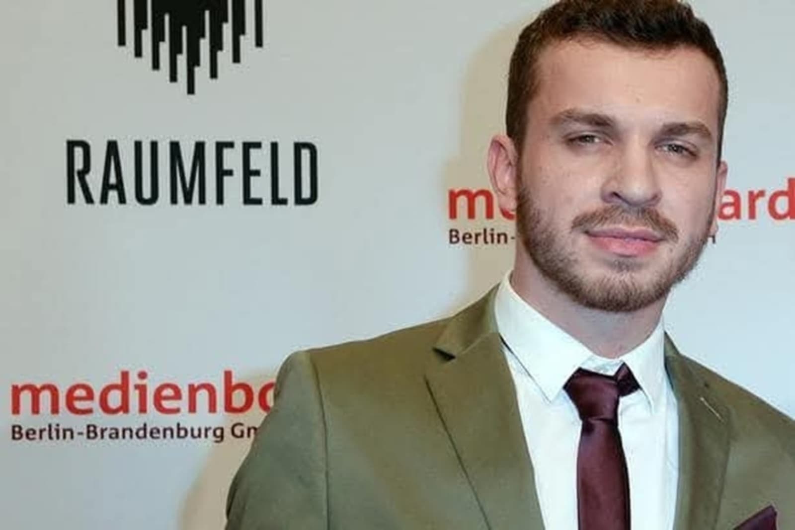 Dirljivo pismo bh. glumca iz Njemačke: Moj bi babo danas bio ponosan - slika 1