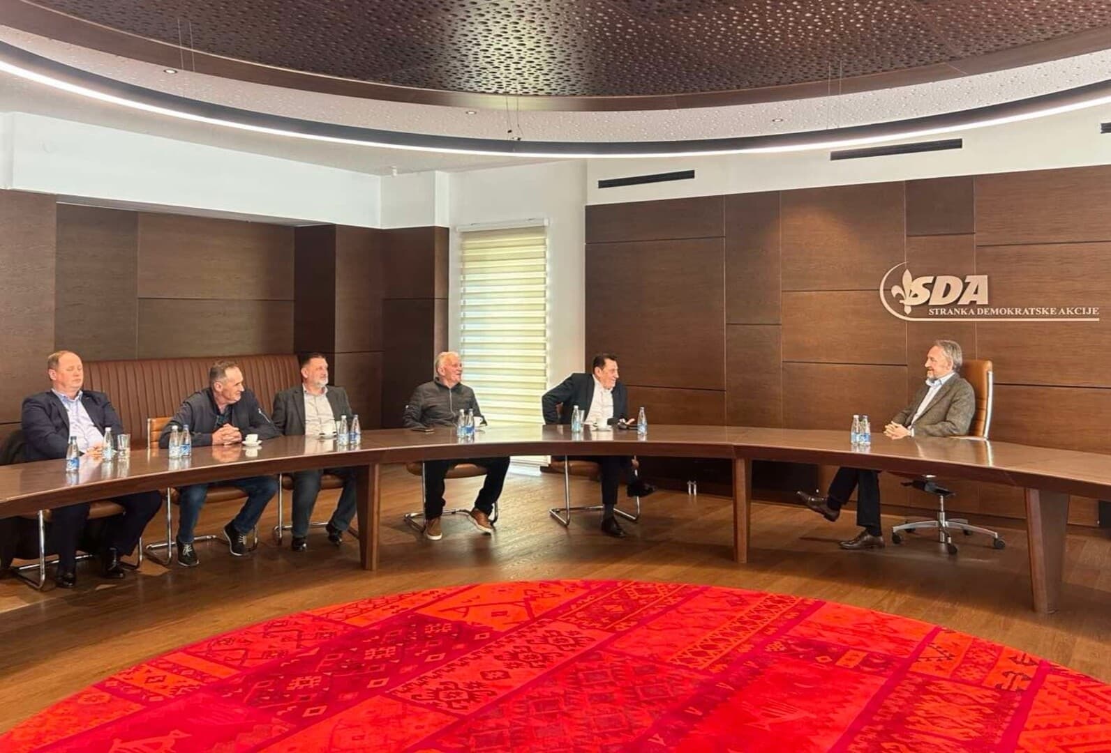 Izetbegović s delegacijom SDA iz Livna - slika 1