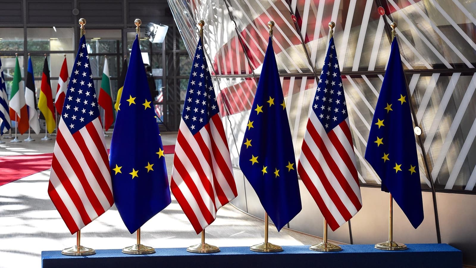 Studija upozorava: EU i SAD ne mogu jedni bez drugih - slika 1