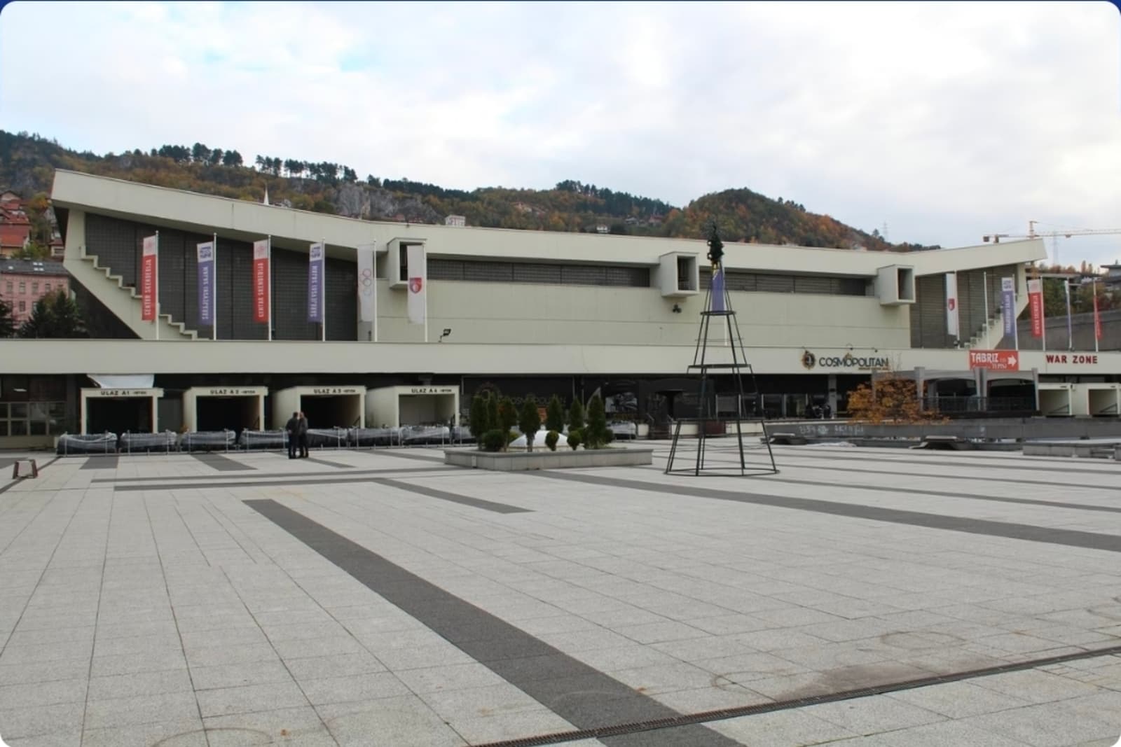 Skenderija tone u finansijski i infrastrukturni kolaps, štrajk sve izvjesniji - slika 1