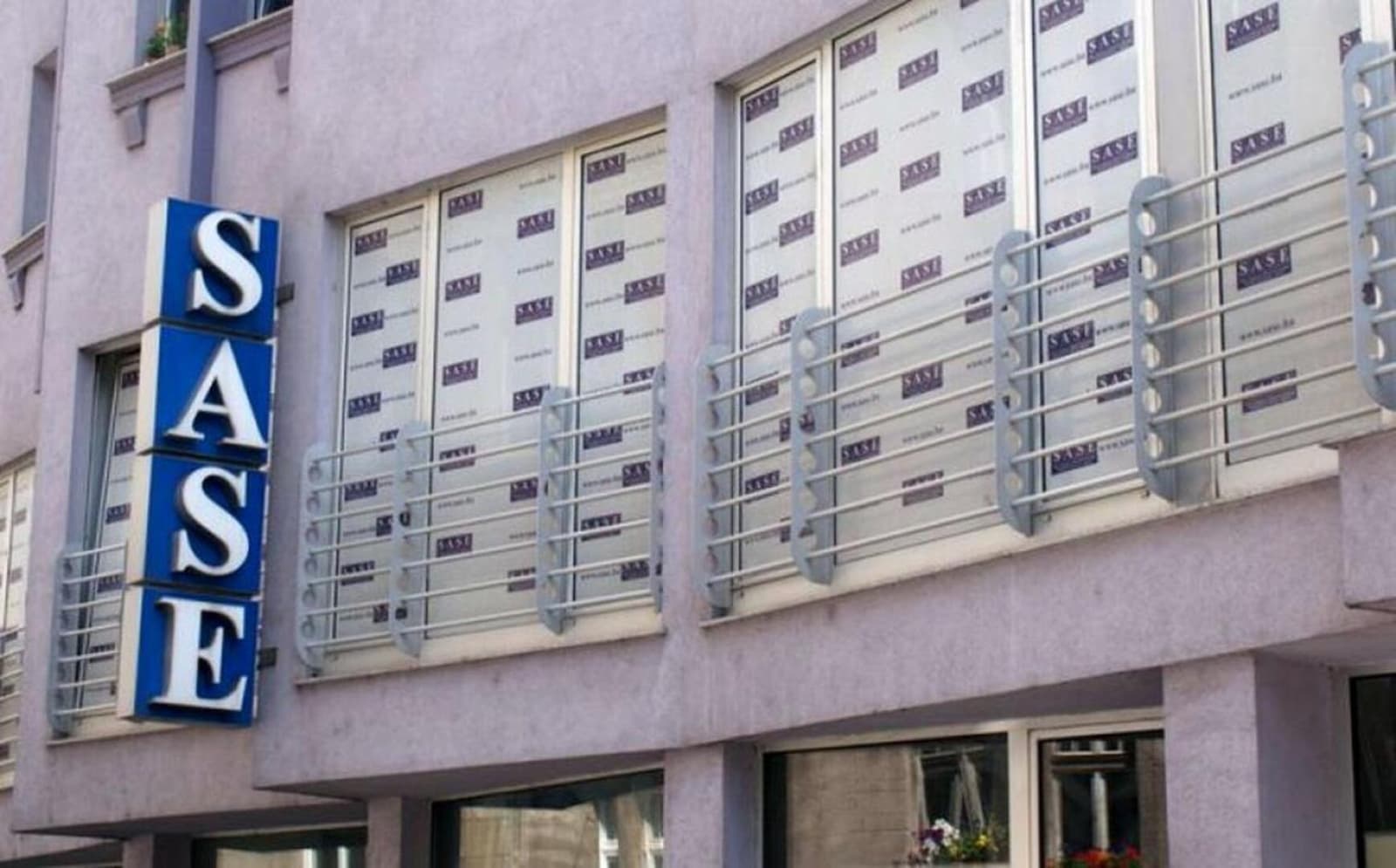 Sarajevska berza bez rasta: indeksna stagnacija i pretežno blagi padovi - slika 1