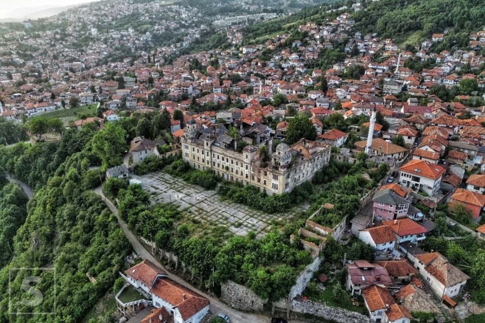 Gdje je "zapelo" s obnovom kasarne Jajce - slika 1