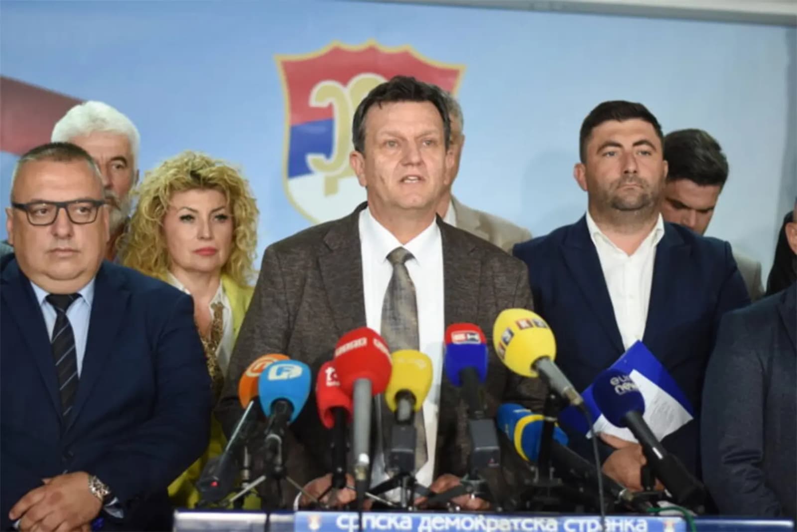 Blanuša poziva na 'jednu kolonu'. Tvrdi i da je nesumnjiv kandidat - slika 1