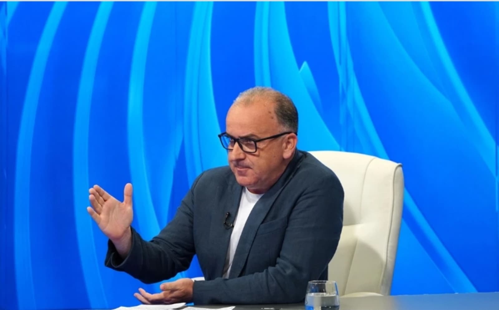 Đonlagić: Vlada FBiH pravi mega dug, vraćat ćemo 13 miliona eura mjesečno - slika 1