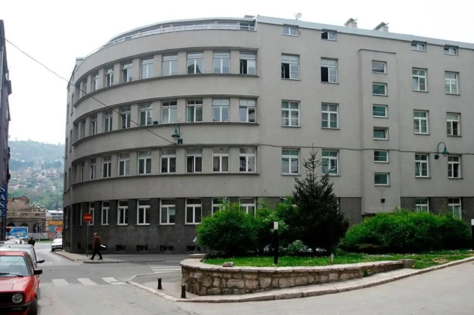 Nova praksa Agencije za rad i zapošljavanje BiH: Platili bivšu zaposlenicu da obuči novu, kako je prošla na konkursu - slika 1