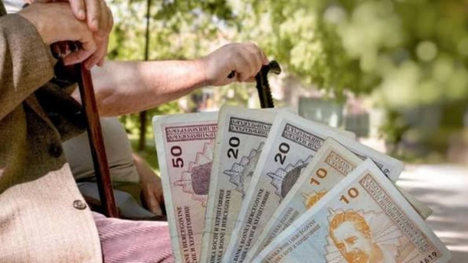 Lijepe vijesti za građane: Danas počinje isplata penzija za maj - slika 1