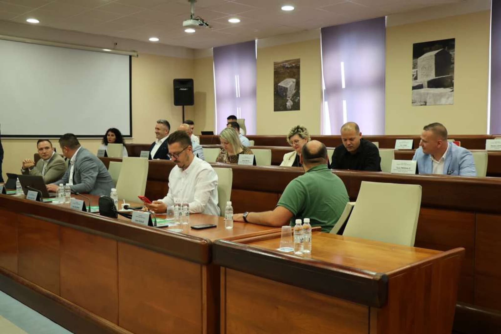 Propao pokušaj vanredne sjednice GV Mostar o davanju mostarskog aerodroma pod koncesiju američkoj firmi - slika 1