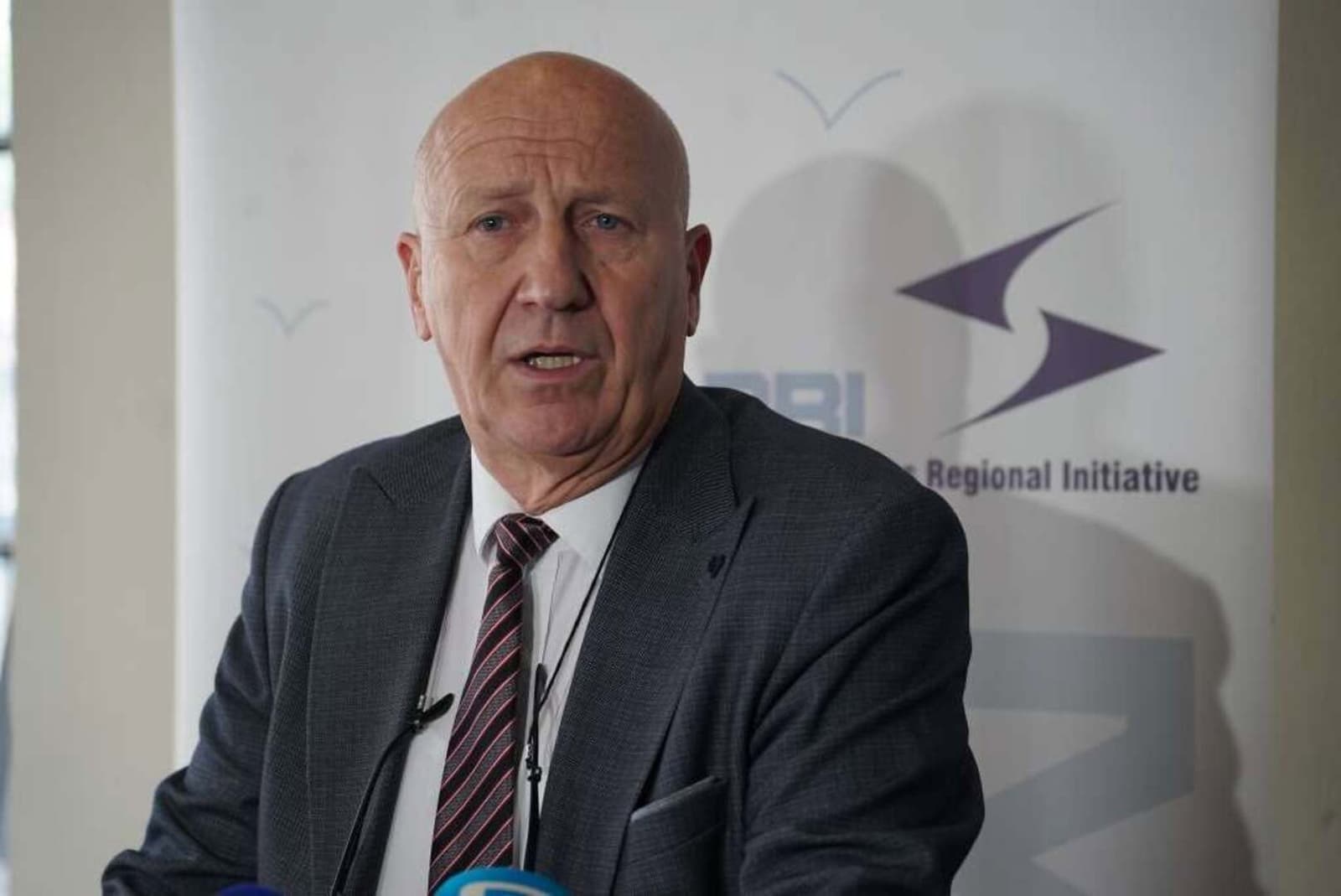 Kriza s vizama mogla bi uskoro biti riješena: Bošnjak tvrdi da je pronađen model za sanaciju biometrijskog sistema - slika 1