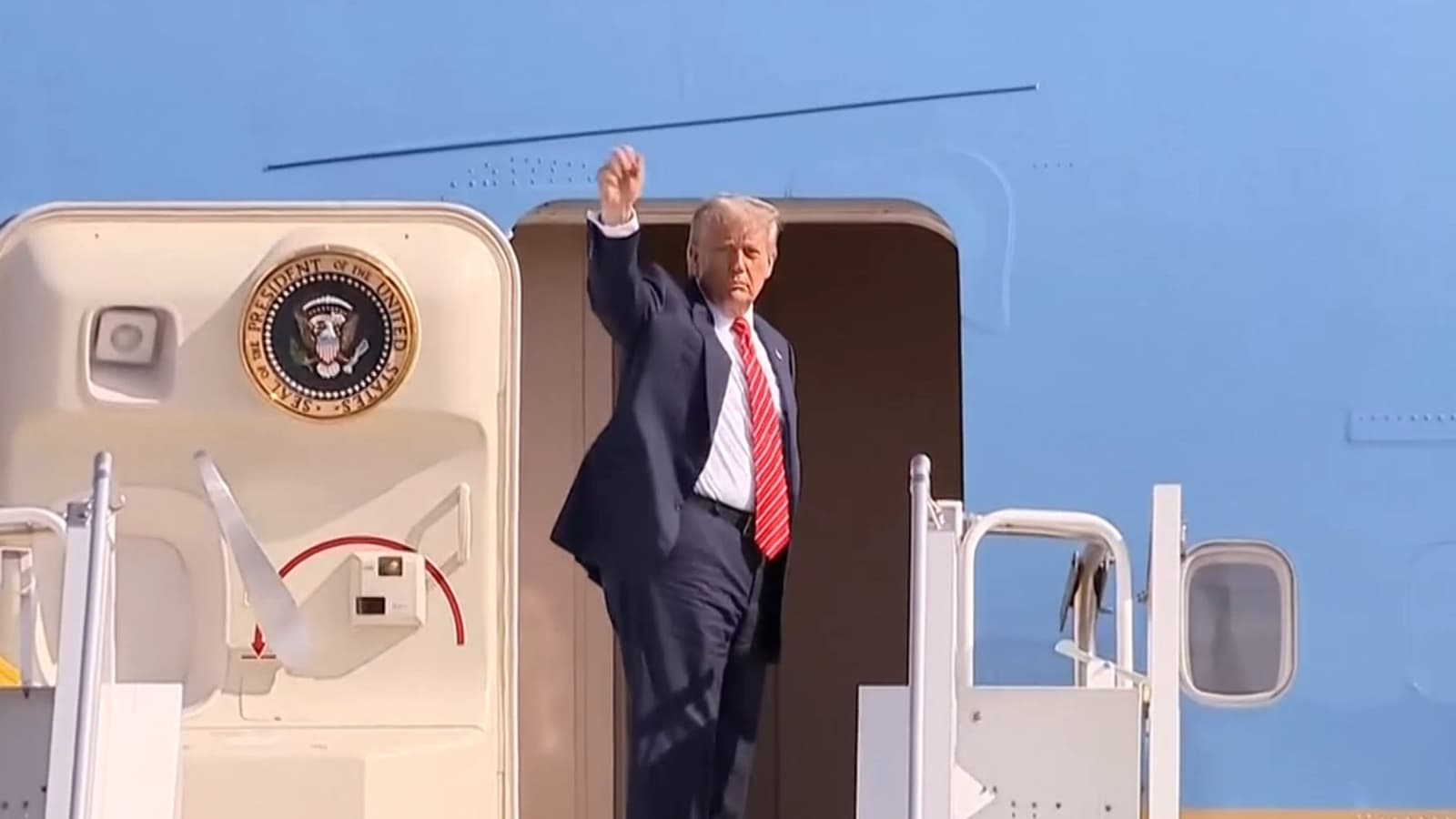 Trump: Večeras ćemo napasti Iran - slika 1