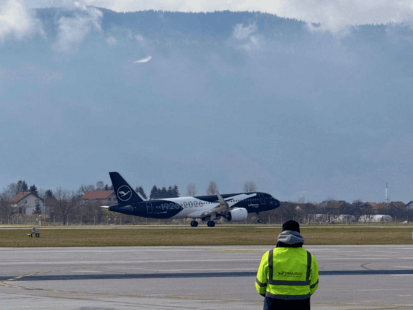 Sva četiri bh. aerodroma traže moratorij na BHDCA taksu - slika 1