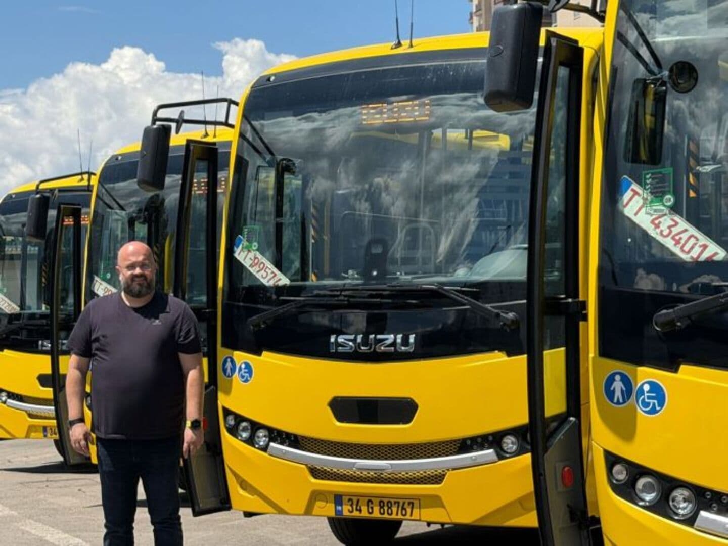 U Sarajevo stiglo 5 novih minibusa, završena isporuka svih 15 - slika 1