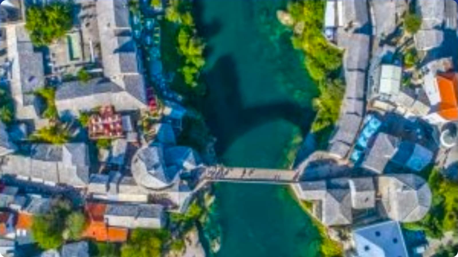 Mostar želi naplaćivati jednodnevnim turistima: "Ostave smeće, a ne troše" - slika 1