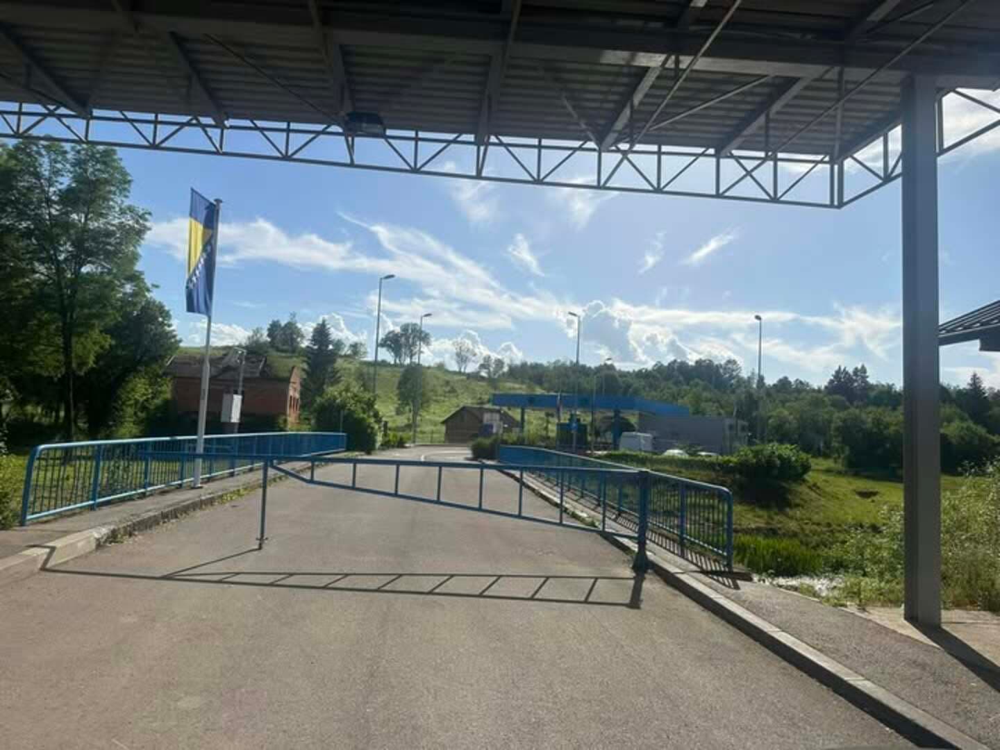 Otvoren granični prijelaz Tržačka Raštela – Kordunski Ljeskovac: Uklonjene prepreke na bh. strani - slika 1