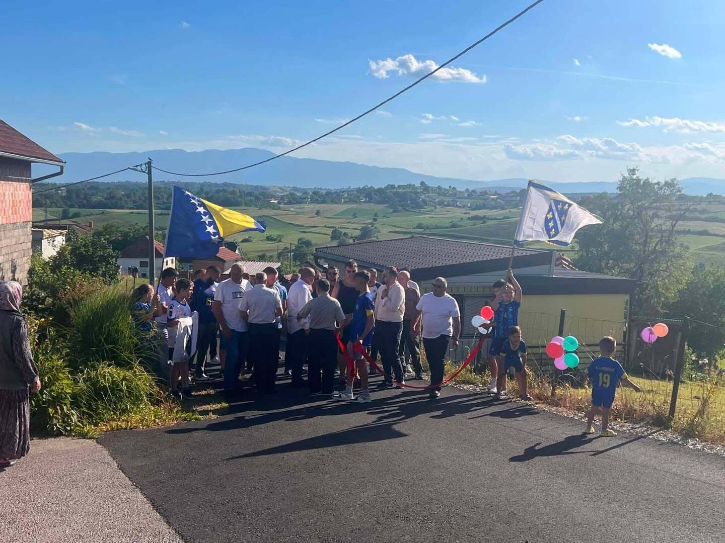 Završena sanacija lokalnih puteva u Polju i Stijeni, uloženo više od 280.000 KM - slika 1