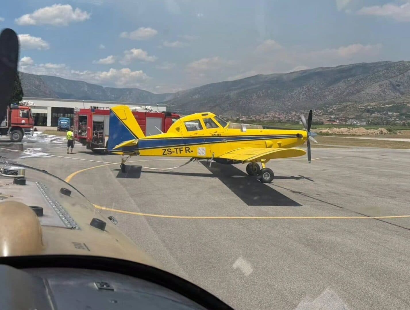 Mostar: Air Tractori u jednom danu izbacili 120.000 litara vode na požarišta - slika 1