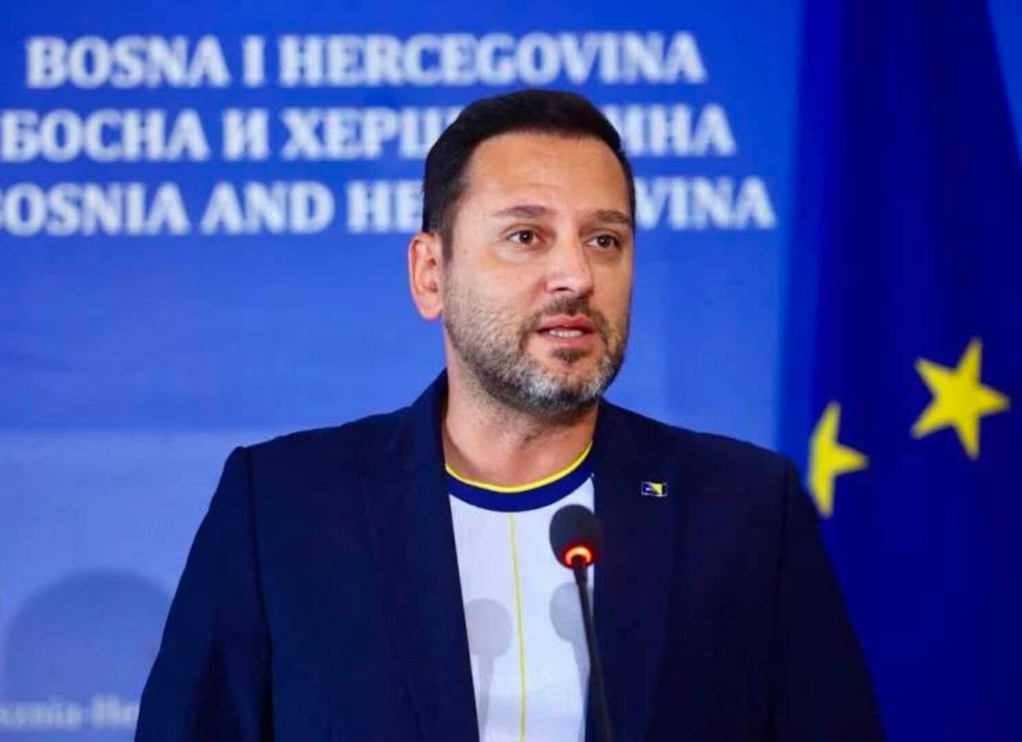 Dodikovi kadrovi uradlili i na IDDEEA-u - slika 1