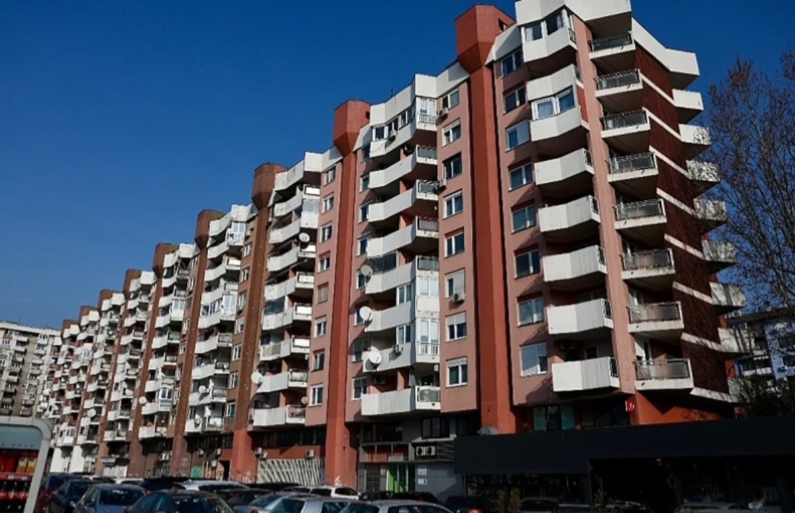 Sarajevo kao "sef" za imućne: Jedni kupuju po pet stanova dok drugi sanjaju i o prvom - slika 1