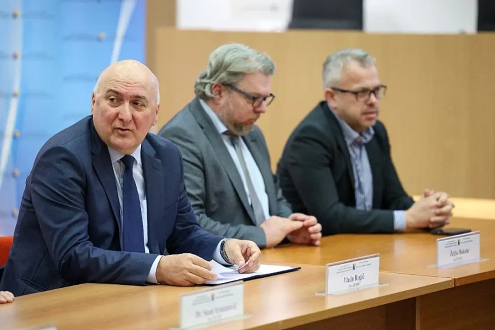 CIK kaznio nekoliko stranaka: SNSD iskorištavao djecu u izborne svrhe i dobio 10.000 KM kazne - slika 1