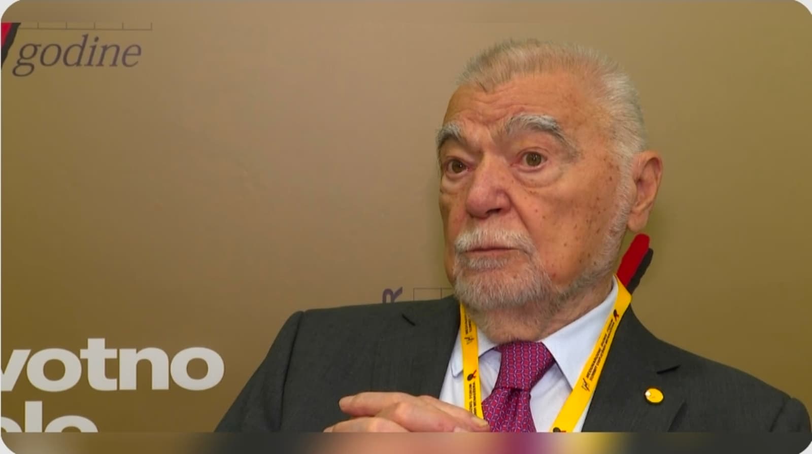 Mesić: OHR treba ostati u BiH, ideje o podjelama su opasne - slika 1