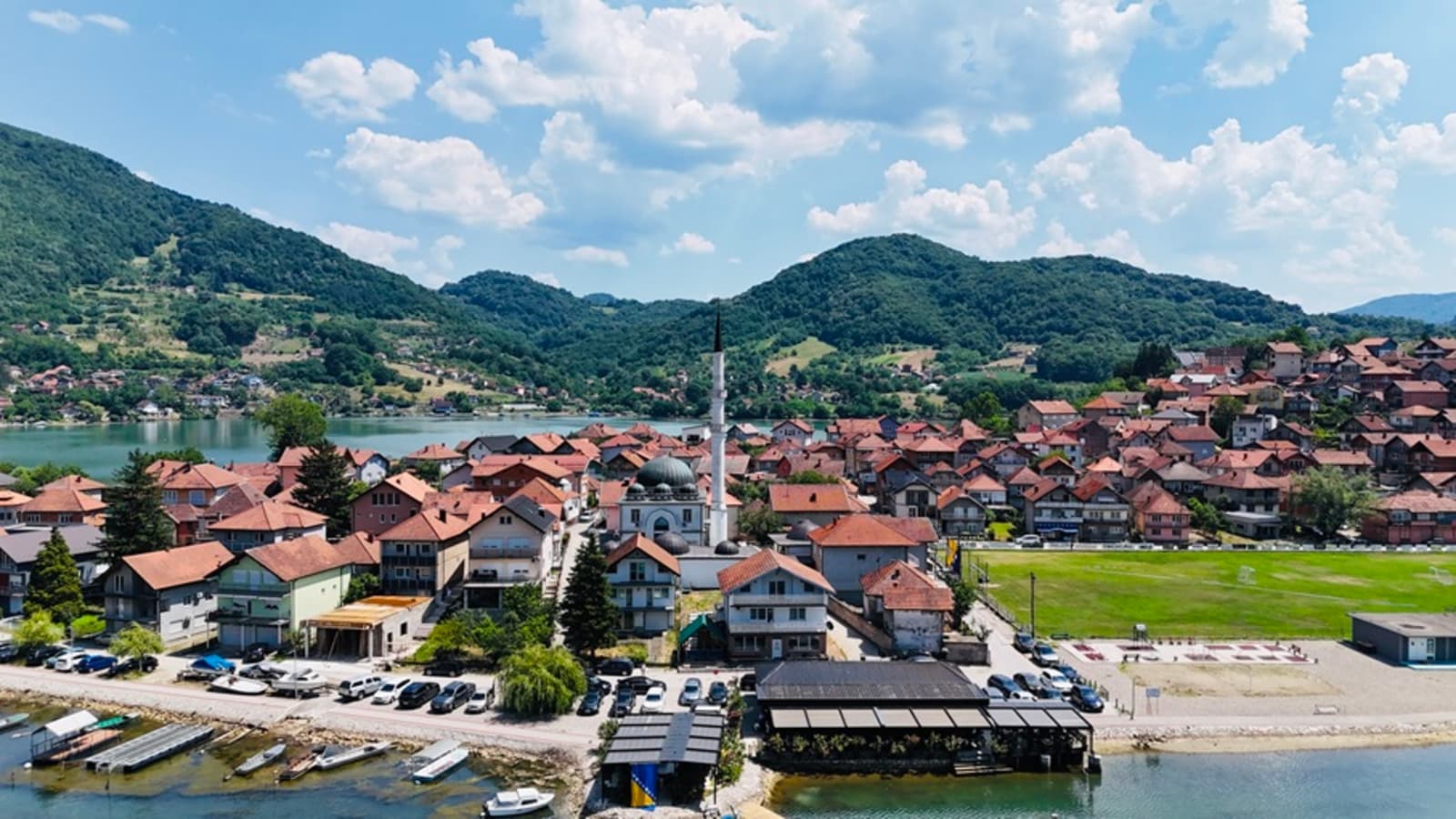 Dizdar sa navijačima Bosne i Hercegovine u Zvorniku - slika 1