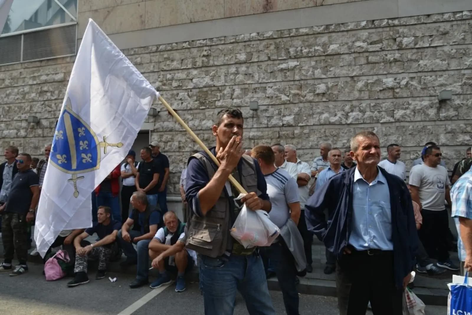 Šta je prava istina o boračkom dodatku, je li zakon mogao davno ići pred Vladu pa u Parlament FBiH da nije straha... - slika 1