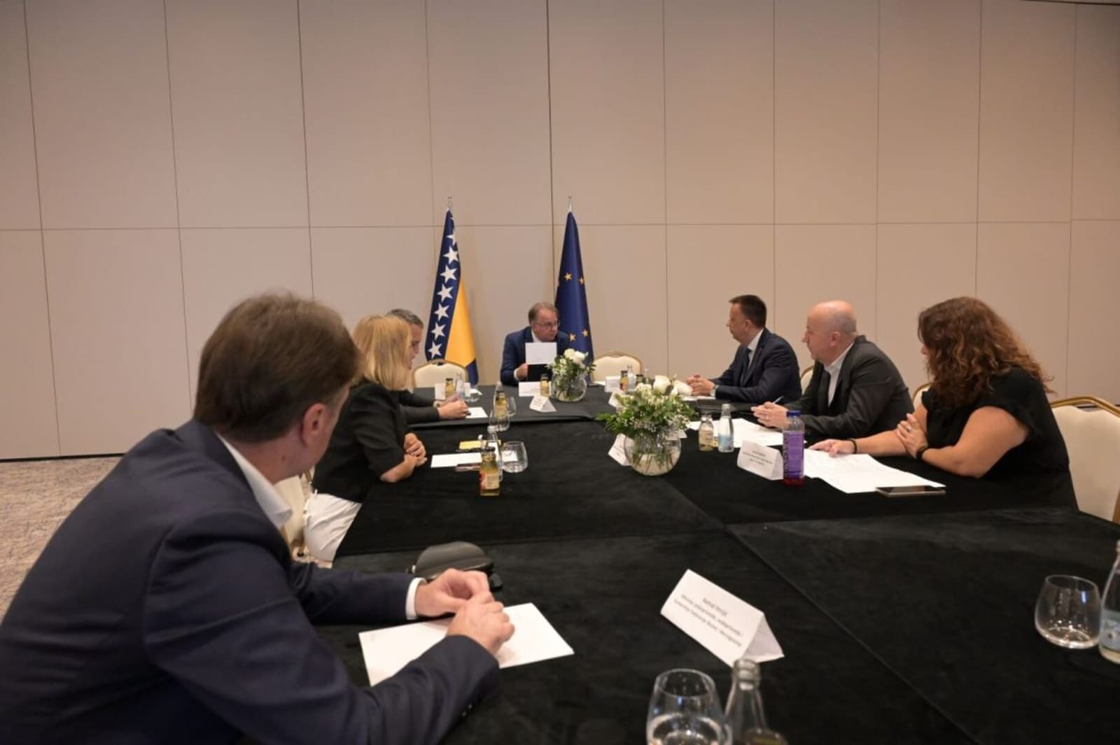 Nikšić: Ulaganja Vlade FBiH u TK premašila 1,6 milijardi KM - slika 1