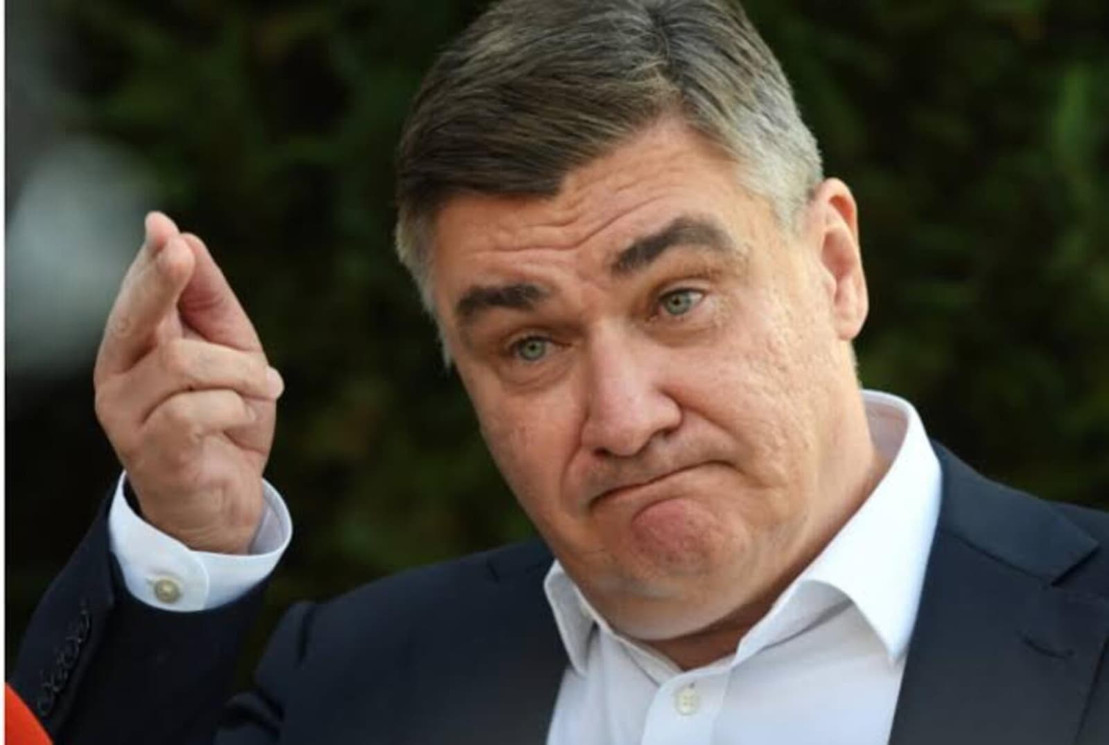 Milanović: 'Ne znam koga Plenković misli poslati u Pariz, možda mažoretkinje. Vojska neće ići!' - slika 1
