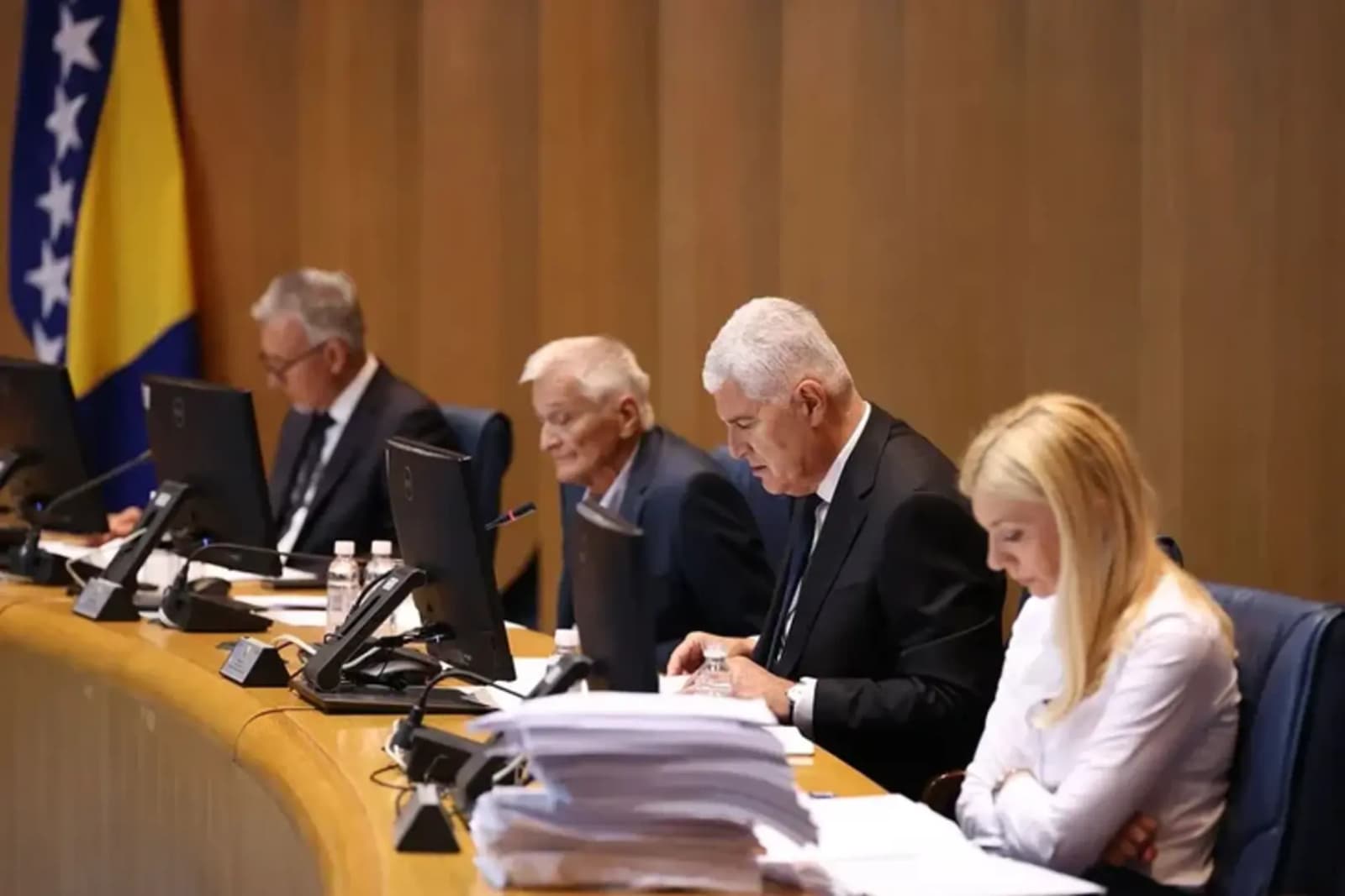 Osam delegata tražilo smjenu Čovića, on ih izignorisao - slika 1