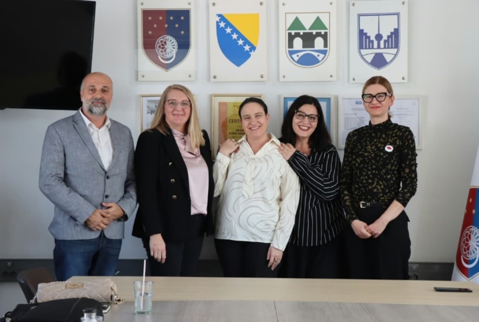 Novčana naknada za porodice s troje ili više djece u Općini Novo Sarajevo povećana s 500 KM na 1.000 KM - slika 1