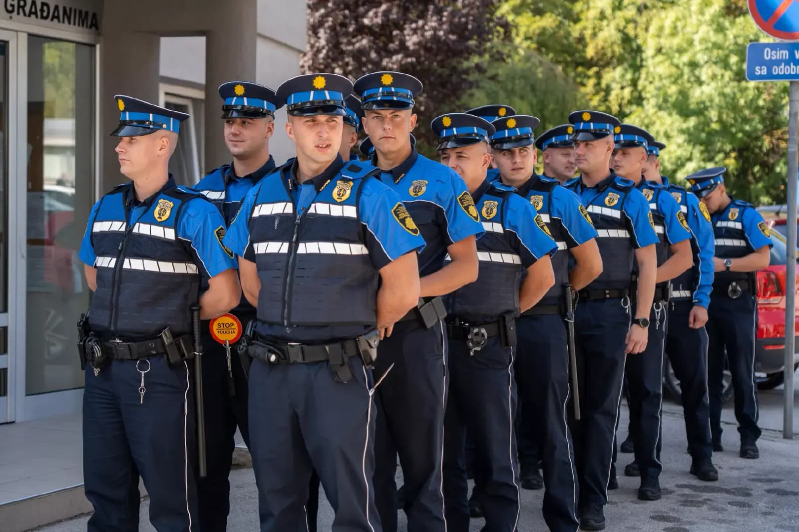 MUP KS pozvao navijače na odgovorno praćenje utakmice i poštivanje zakona - slika 1