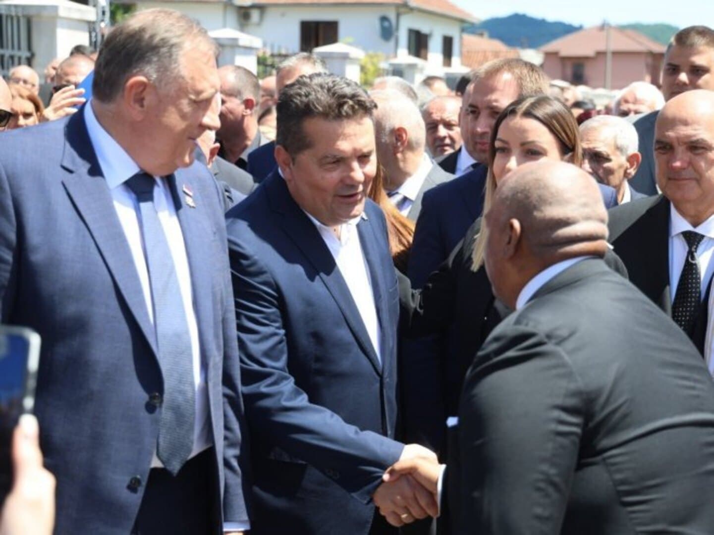 Stevandić upitao zvaničnike EU: Šta vas spriječava da dođete u Bratunac, ako to mogu predstavnici Rusije i SAD - slika 1