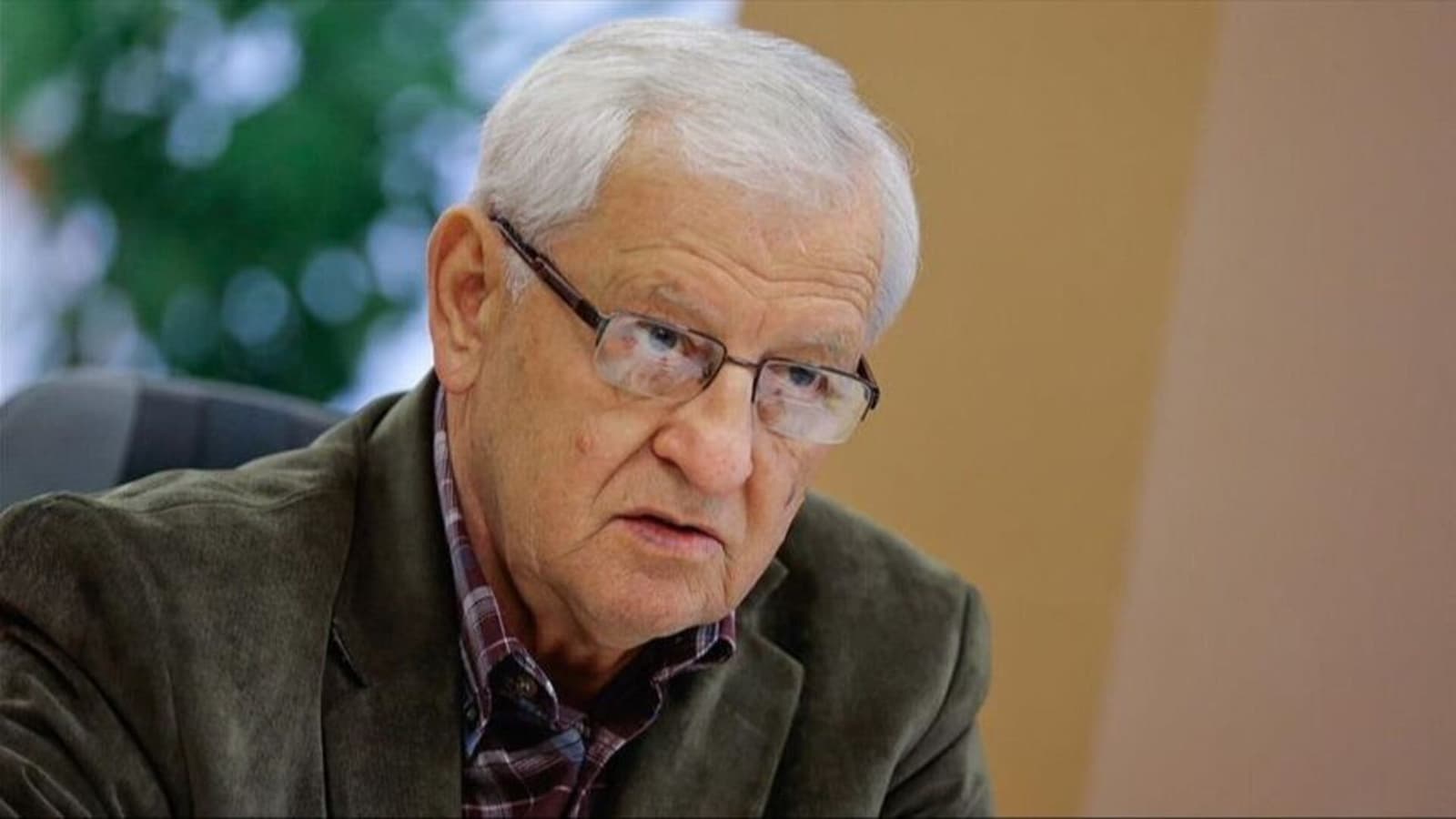 Akademik Mirko Pejanović ide na izbore sa SDP-om - slika 1