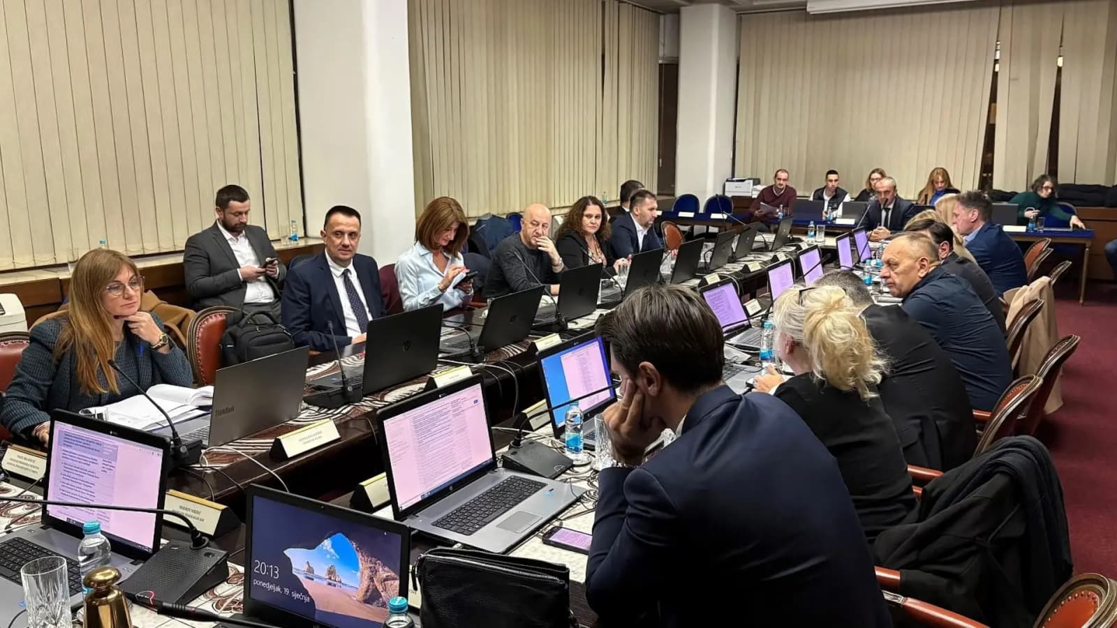 Koliko su građane Federacije koštali odvojeni život, smještaj, troškovi prijevoza u federalnim ministarstvima - slika 1