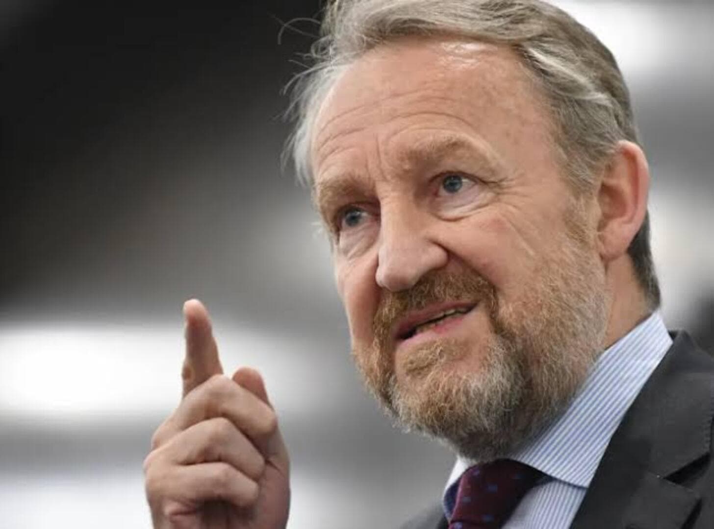 Bakir Izetbegović: SDA je godinama zaustavljala Dodika, nećemo dozvoliti zabranu ljiljana - slika 1