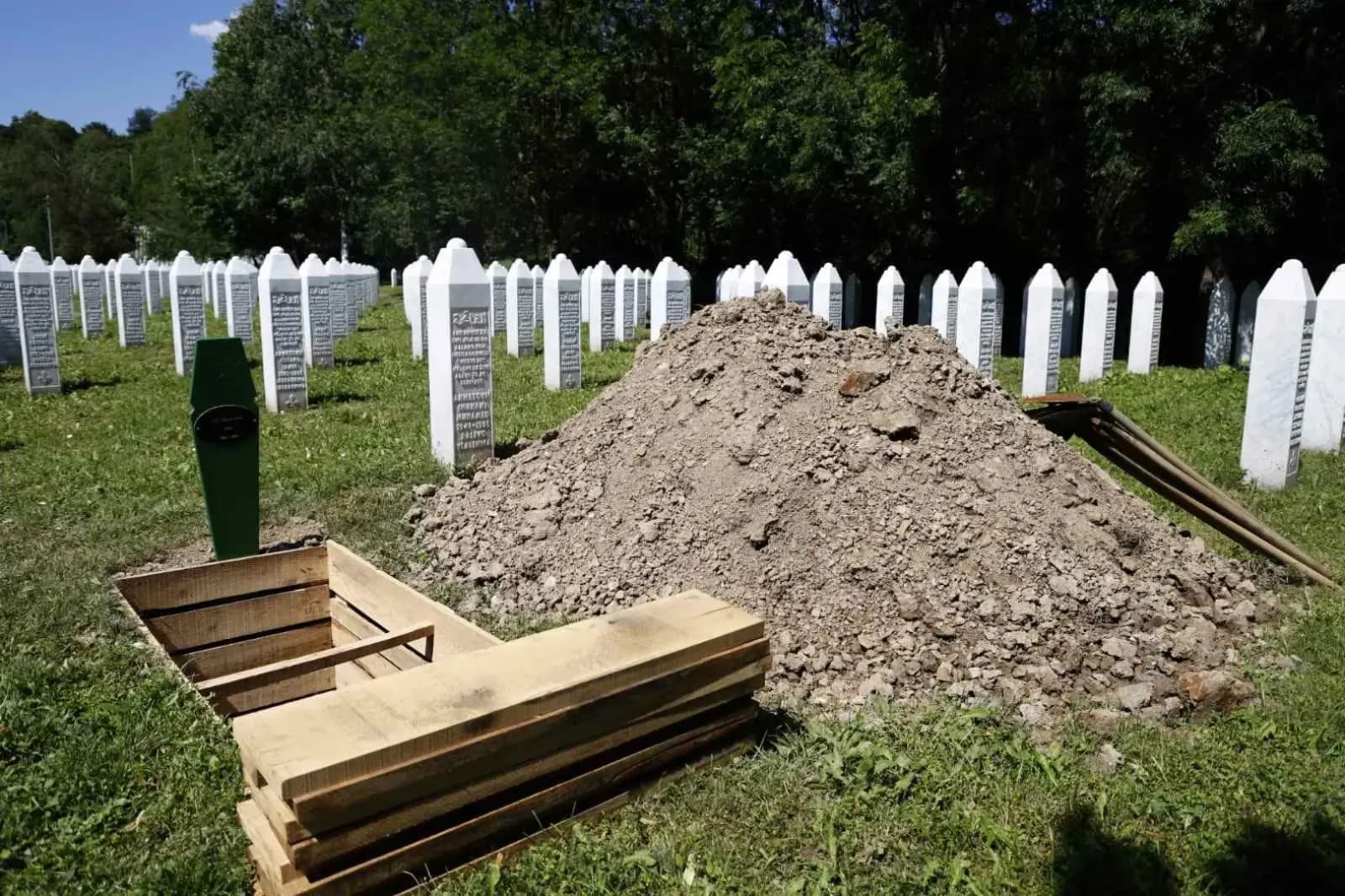 I ove godine reekshumacija 48 žrtava genocida, posebno bolan proces za porodice - slika 1